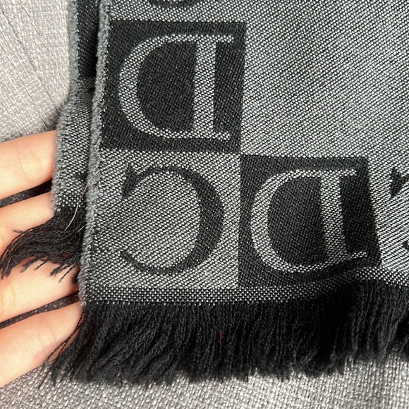 DIOR Scarf - Picture 2 of 6